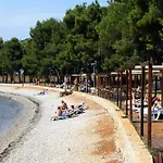 Apartman With Parking Space Novigrad - 24561 Karpinjan