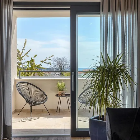 With Parking Space Novigrad - 24561